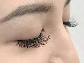マツエク・マツパ 🔰Eye Risの眉毛・アイブロウイメージ