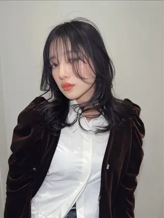 ミディアム 🫧うる艶カラー ⛓️カミヤのヘアスタイル