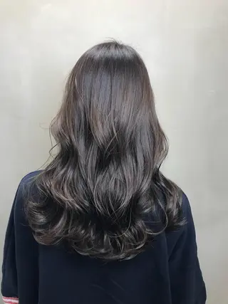 セミロング カラー 【透明感、艶髪】西村 有司のヘアスタイル