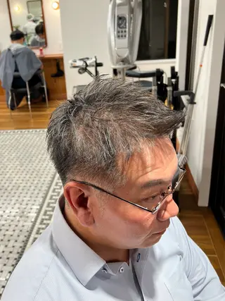 ショート メンズ メンズカット✂️ スキンフェード伊藤陸のヘアスタイル