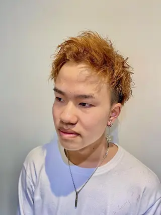 メンズ 大阪ウルフカット ハッシュカットのヘアスタイル