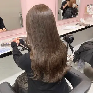 ロング カラー 透明感ベージュ🤎 manami👒🌿のヘアスタイル