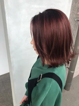 ミディアム カラー 比嘉 千咲のヘアスタイル