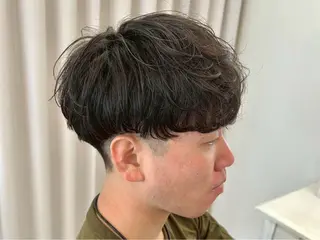 ショート センターパート 韓国ヘア・綾也のヘアスタイル