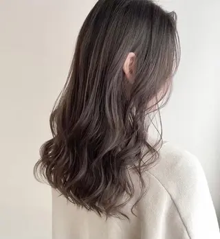 セミロング 橘　愛佳/暖色系 レイヤーカットのヘアスタイル