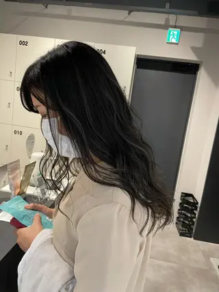 ミディアム カラー ブリーチ👩🦳/ ✂︎MANAMIのヘアスタイル