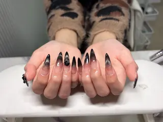 ネイル Chiara 長さだしのネイルデザイン
