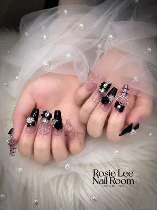 ネイル ROSIE LEEのネイルデザイン