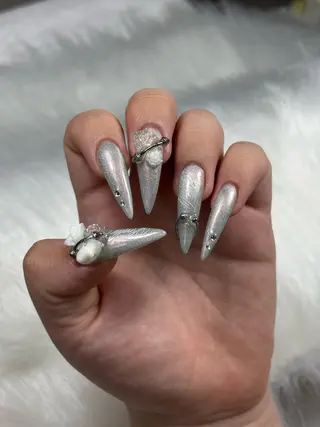 ネイル Sully Nail Labのネイルデザイン