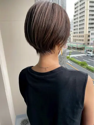 ショート HAKU 津久野のヘアスタイル