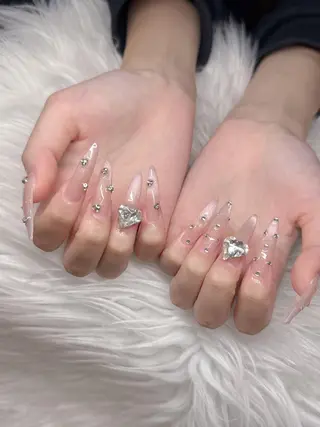 ネイル Lee Nailsのネイルデザイン
