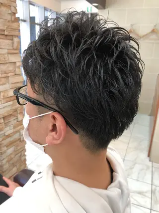 パーマ メンズ 野々山 直貴のヘアスタイル