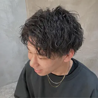 ショート パーマ メンズ 波巻きスパイラルパー マ/シャドウパーマ駿のヘアスタイル