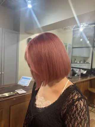 ショート カラー 盛れるレイヤー× ウルフMari🪽のヘアスタイル