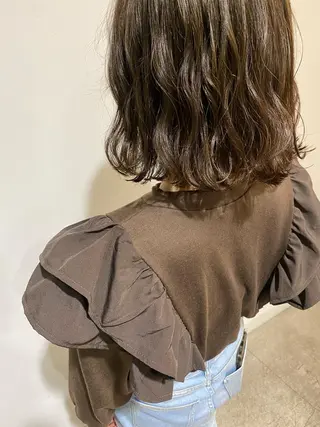 セミロング カラー BLOCK hair makeのヘアスタイル