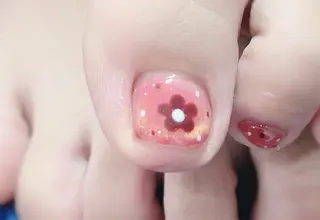 ネイル MoonNail ユリ🌸のネイルデザイン