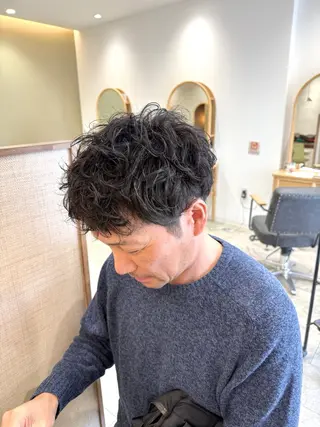 パーマ メンズ 深田 綾香のヘアスタイル