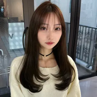 ロング 鍋田/ 渋谷/ 縮毛矯正／レイヤーのヘアスタイル