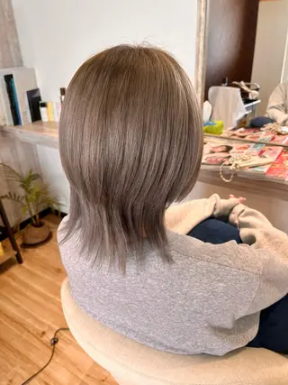 ショート カラー Atelier 大内のヘアスタイル