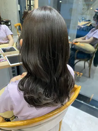 セミロング カラー 似合う髪型見つけます AYAKAのヘアスタイル