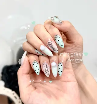 ネイル Blanche Ayaのネイルデザイン
