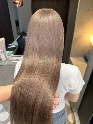 ロング カラー 天神暖色カラー レイヤー・髪質改善のヘアスタイル