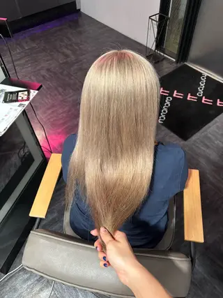 ロング カラー 新垣 杏凜のヘアスタイル