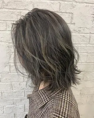 ミディアム 🇺🇸ハイライト特 化美容師🇺🇸漆沢のヘアスタイル