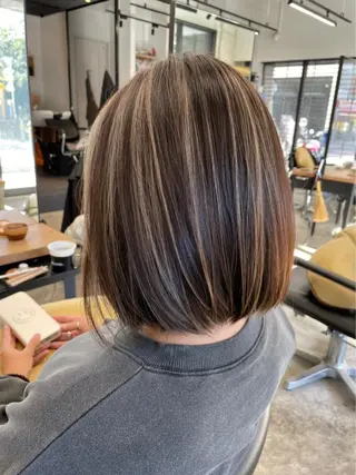 ショート カラー ヘアアレンジ 💕 manaka🌺のヘアスタイル