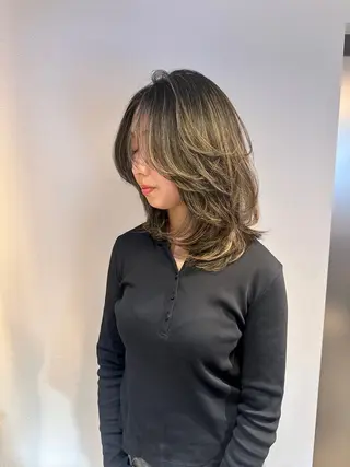 ミディアム カラー 服部 聖也のヘアスタイル