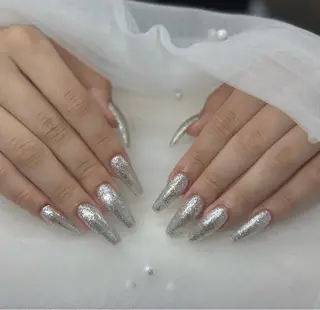 ネイル R Nailのネイルデザイン