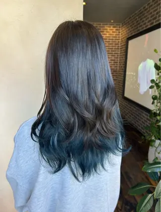 セミロング カラー ヘアアレンジ 梅木李奈🕊️ レイヤー透明感カラーのヘアスタイル