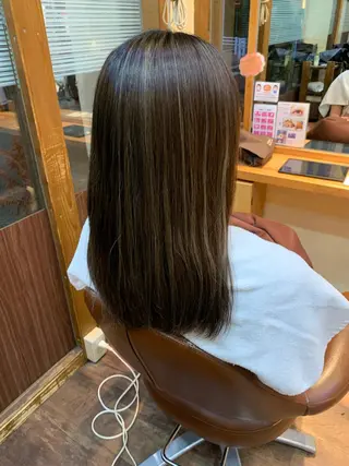 ミディアム カラー パーマ ヘアアレンジ メンズ キッズ ネイル マツエク・マツパ 髪質改善 艶髪🔵フセナオヤのヘアスタイル