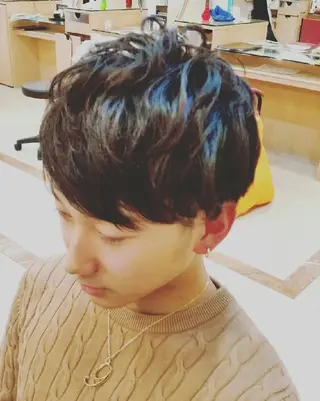 メンズ パーマ ショート 美谷添(ミヤゾエ) まどか大人ヘアサロンのヘアスタイル