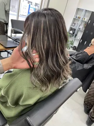 パーマ ロング カラー ヘアアレンジ ネイル マツエク・マツパ アイブロウ カラー特化サロン大阪 ルービック江坂/新城のヘアスタイル