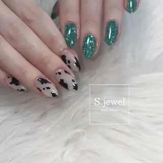 ネイル S. JEWELのネイルデザイン