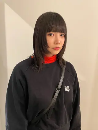 ミディアム カラー 渋谷 留菜のヘアスタイル