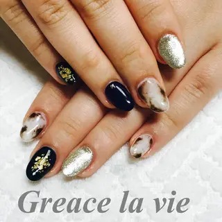 ミディアム カラー パーマ ヘアアレンジ キッズ ネイル マツエク・マツパ Greace  la vieのネイルデザイン