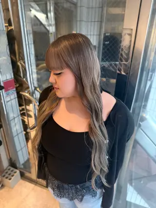 ロング カラー ᴍᴏᴇ ‎ 〈 en. 〉のヘアスタイル