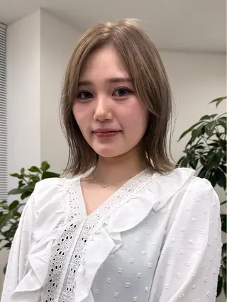 ミディアム カラー カットモデル yumekaのヘアスタイル