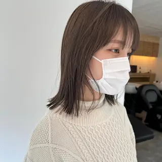 ミディアム カラー 顔周りレイヤーカット ブリーチminamiのヘアスタイル