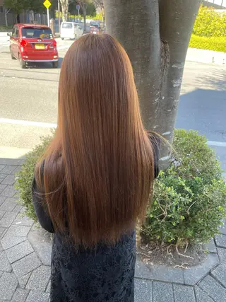 ロング カラー 山口 彩海のヘアスタイル