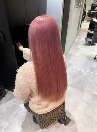 ロング 透明感×エクステ× 前髪,顔周り そうまのヘアスタイル