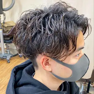 パーマ メンズ 🟦横浜駅メンズパー マ｜小上馬淳司🟦のヘアスタイル