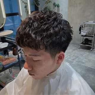 ショート パーマ メンズ 波巻きスパイラルパー マ/シャドウパーマ駿のヘアスタイル
