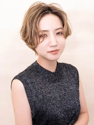 ショート カラー パーマ THE USUAL ユージュアルのヘアスタイル