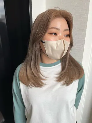 ミディアム カラー YUI/ ブリーチカラー🌷のヘアスタイル