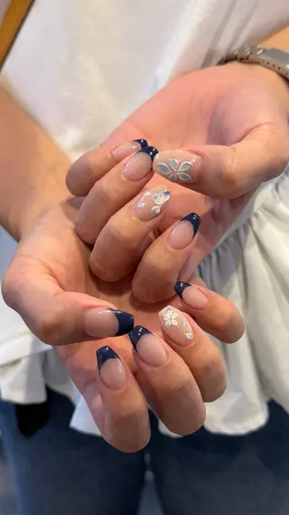 ネイル Natsumi💎 堺筋本町ネイルサロンのネイルデザイン