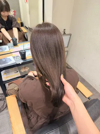 セミロング カラー Karin／ レイヤーブリーチ🥀のヘアスタイル