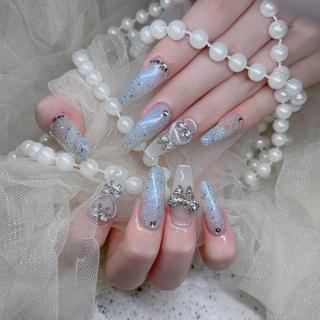 ネイル Queens テイのネイルデザイン